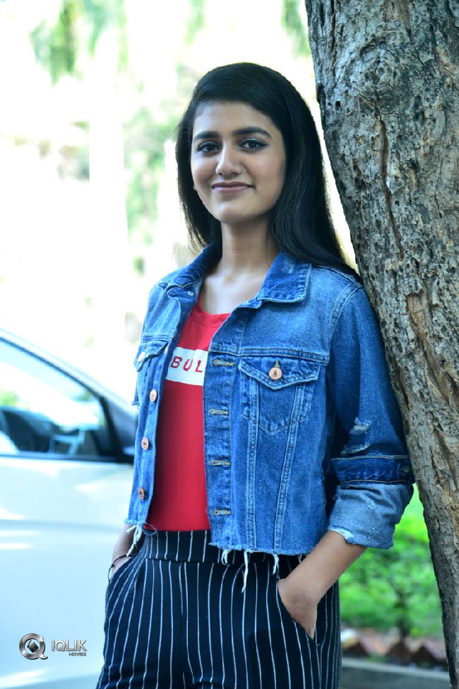Priya-Prakash-Varrier-New-Photos